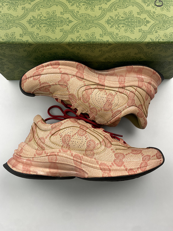 G*u*i* trainer sneaker131