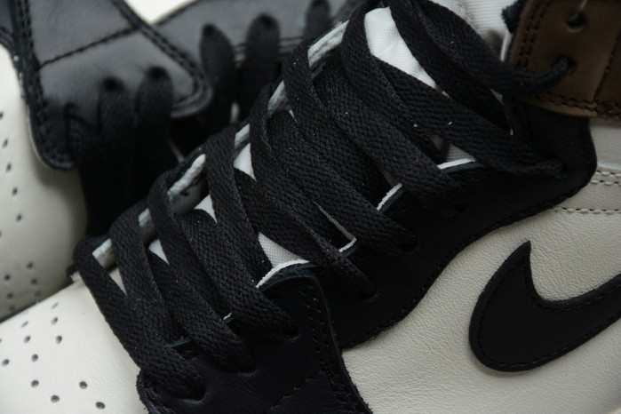 Air Jordan 1 Retro High OG "Dark Mocha" 555088-105