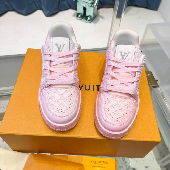 LV SNEAKER LV-000425