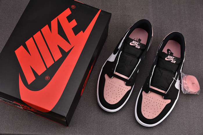 Jordan 1 Low OG Bleached Coral CZ0790-061