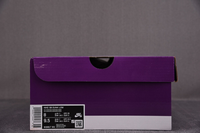 NIKE DUNK LOW SB CELADON BQ6817-301