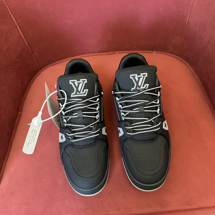 LV TRAINER SNEAKER LVT-000625