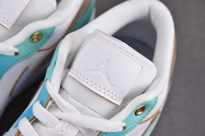 Jordan 1 Low SE Emerald Rise (Women