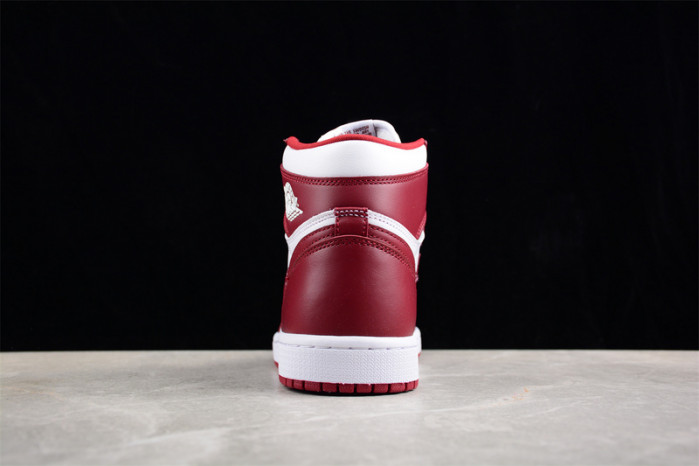 Air Jordan 1 High OG “Team Red” DZ5485-160