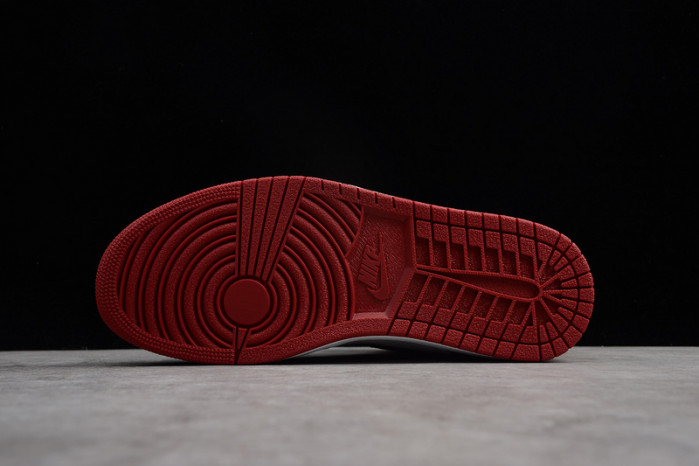 AIR JORDAN 1 High OG “Black Toe” white/ black-varsity red 555088-125