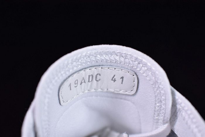 B23 Oblique low Sneakers T004801-1071