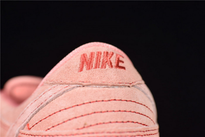 Nike SB Dunk Low “Pink Pig” CV1655-600