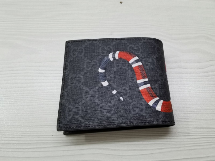 G*u*i snake black wallet