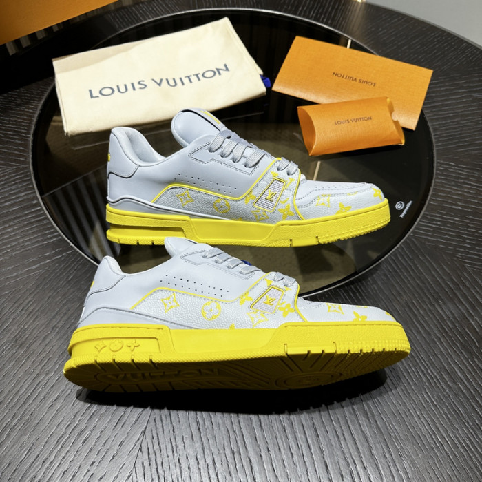 LV TRAINER SNEAKER