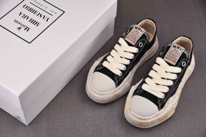 Ma*s*n mihara yasuhiro sneaker
